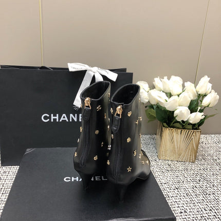 SHORT BOOTS BLACK LAMBSKIN ATTACH METAL