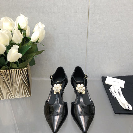 CAMELLIA CAP JANE SANDALS IN BLACK LAMBSKIN