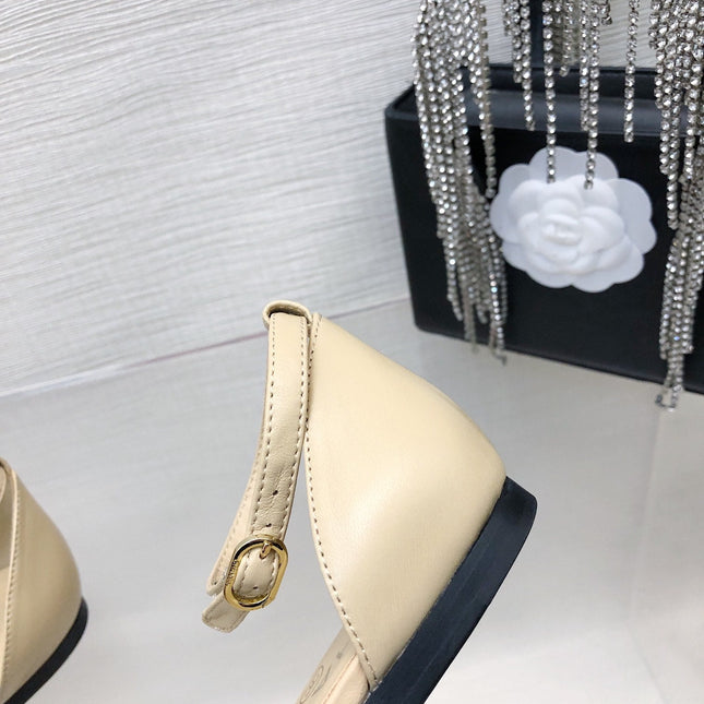 BEIGE MIX BLACK LAMBSKIN CAMELLIA HOLLOW SANDAL