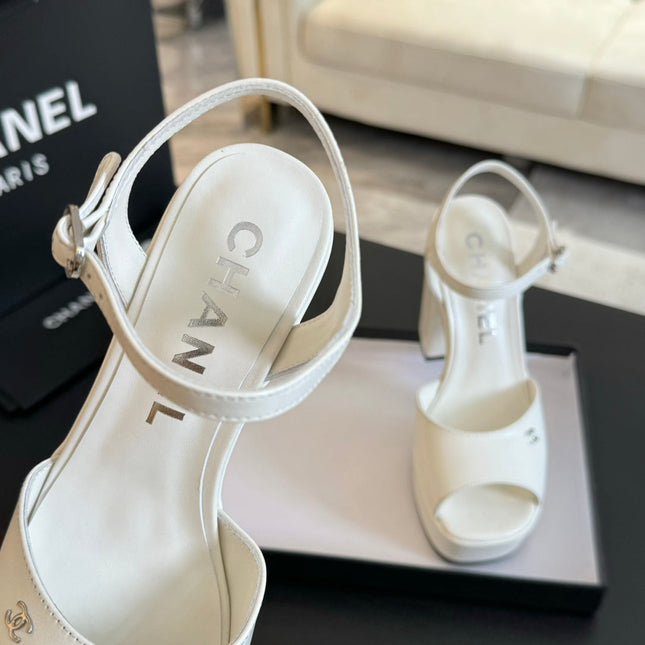 HIGH HEEL PLATFORM SANDALS IN WHITE CALFSKIN
