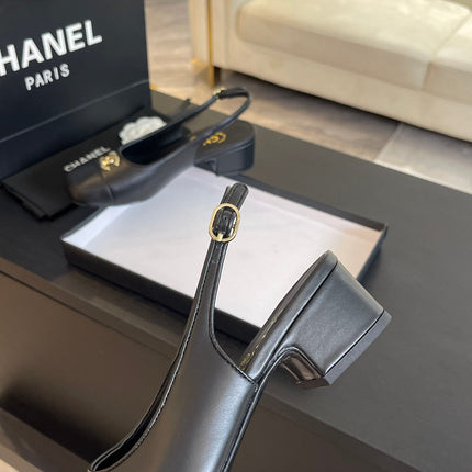 CC SLINGBACKS IN BLACK CALFSKIN