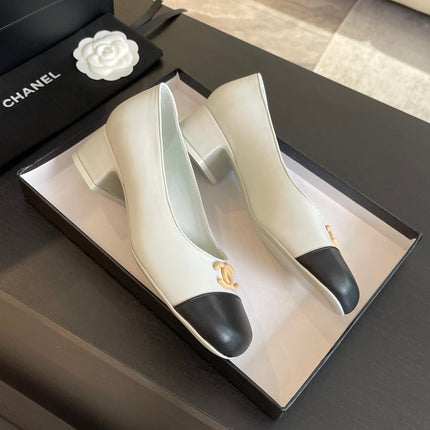 CC PUMP WHITE MIX BLACK CALFSKIN