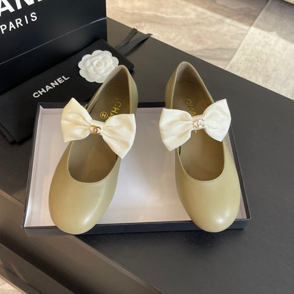 BALLET FLAT ECRU BEIGE LAMBSKIN WITH WHITE BOW