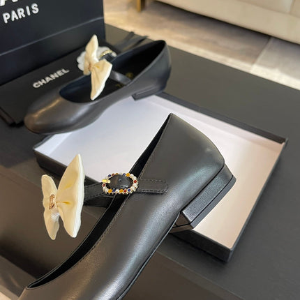BALLET FLAT BLACK LAMBSKIN WITH WHITE BOW