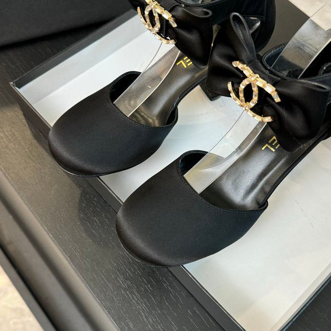 HIGH MARRY JANE IN BLACK SATIN