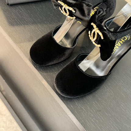 HIGH MARRY JANE IN BLACK VELVET