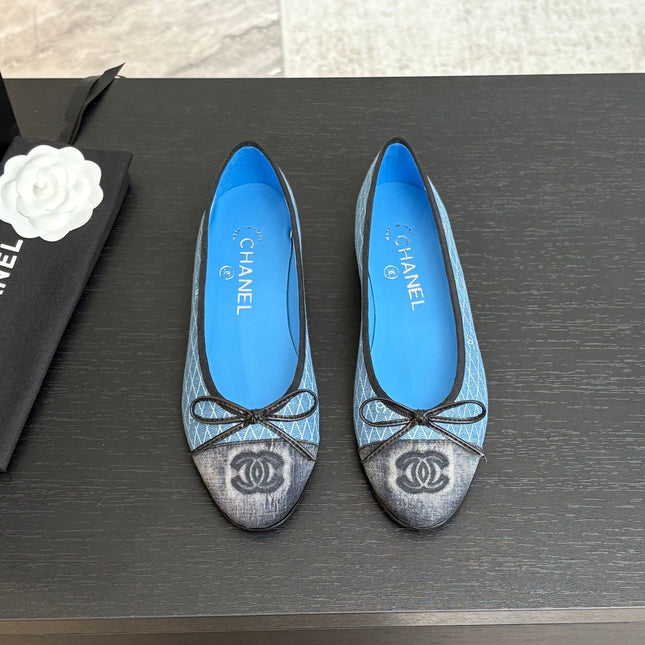 BALLET FLATS IN LIGHT BLUE MIX BLACK MONOGRAM DENIM