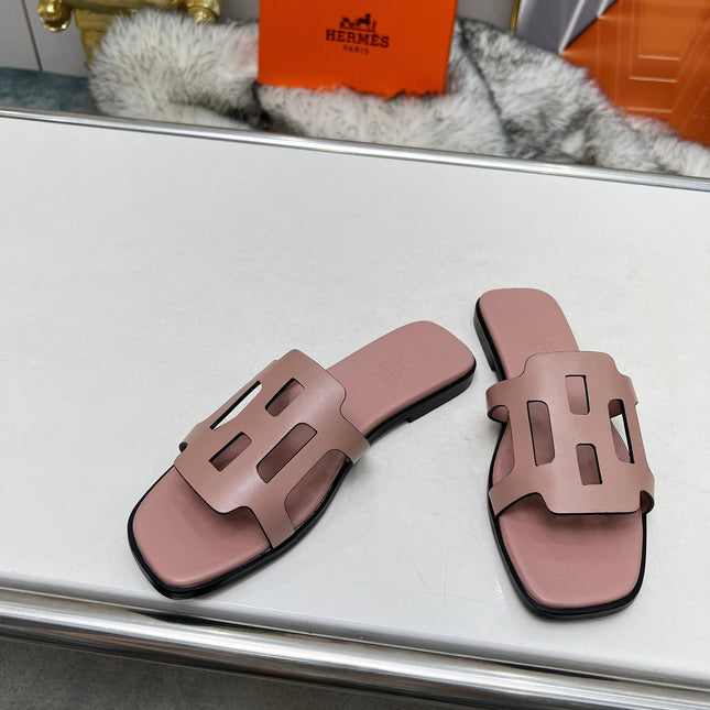 FLATFORM SANDAL LIGHT PINK CALFSKIN