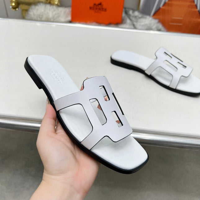 FLATFORM SANDAL WHITE CALFSKIN
