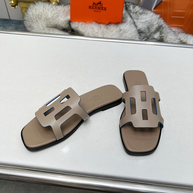 FLATFORM SANDAL LIGHT GRAY CALFSKIN