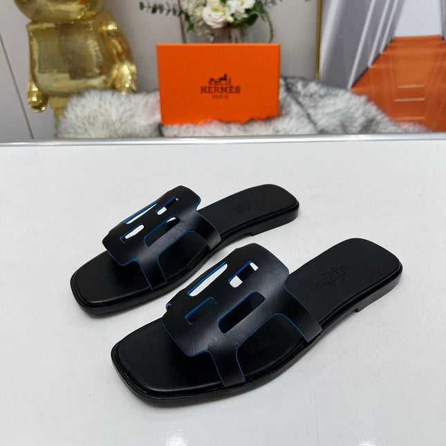 FLATFORM SANDAL BLACK CALFSKIN