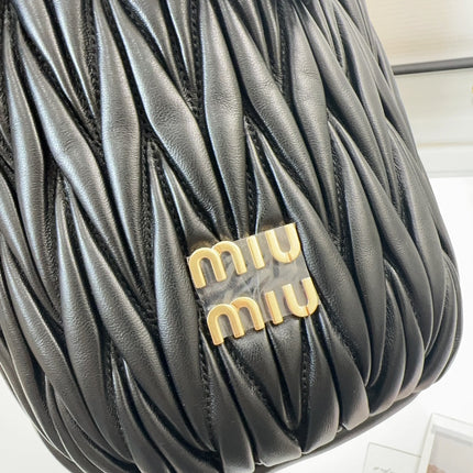 MATELASSÉ HANDBAG 20 IN BLACK LAMBSKIN