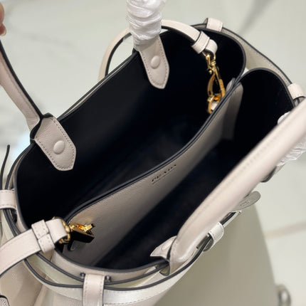 TOTE BAG WITH BELT 32 IN WHITE IMPORTED CALFSKIN