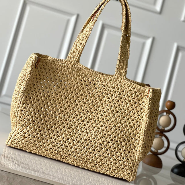 ONTHEGO MM 37 IN BEIGE WOVEN RAFFIA WITH LEATHER DETAILING