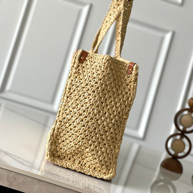 ONTHEGO MM 37 IN BEIGE WOVEN RAFFIA WITH LEATHER DETAILING