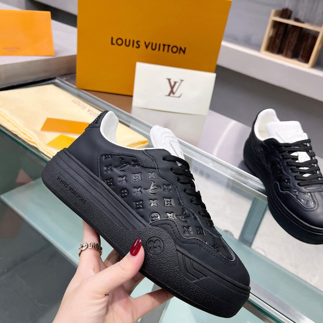 LV WOMEN GROOVY PLATFORM IN BLACK EMBOSSED CALFSKIN