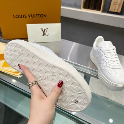 LV WOMEN GROOVY PLATFORM IN WHITE EMBOSSED CALFSKIN