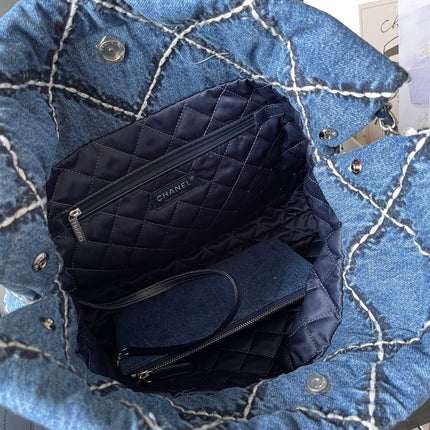 CC LARGE 42 CROSSBODY BAG IN BLUE DENIM WITH CHAIN