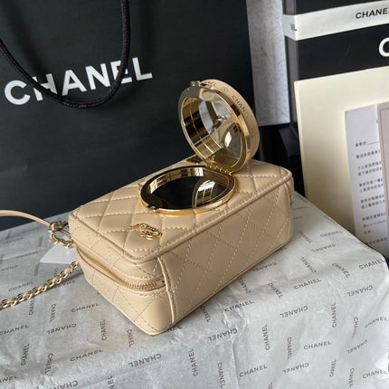 CC 16 CAMERA BAG IN DARK BEIGE CALFSKIN AND GOLD PLATED METAL