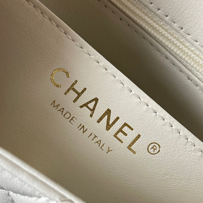 CC MINI 18 FLAP BAG IN WHITE LAMBSKIN