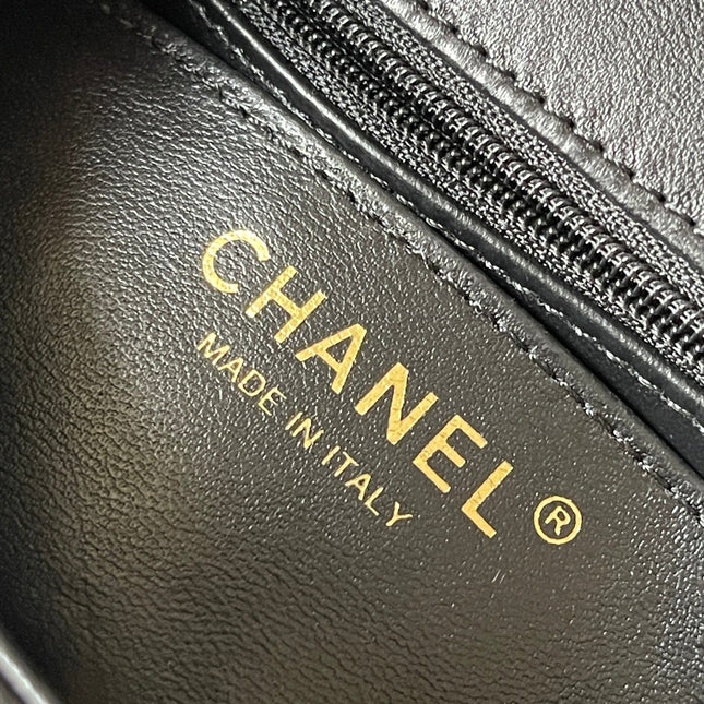 CC MINI 18 FLAP BAG IN BLACK LAMBSKIN