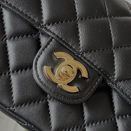 CC MINI 18 FLAP BAG IN BLACK LAMBSKIN