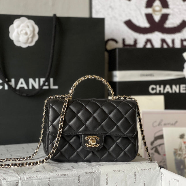 CC MINI 18 FLAP BAG IN BLACK LAMBSKIN