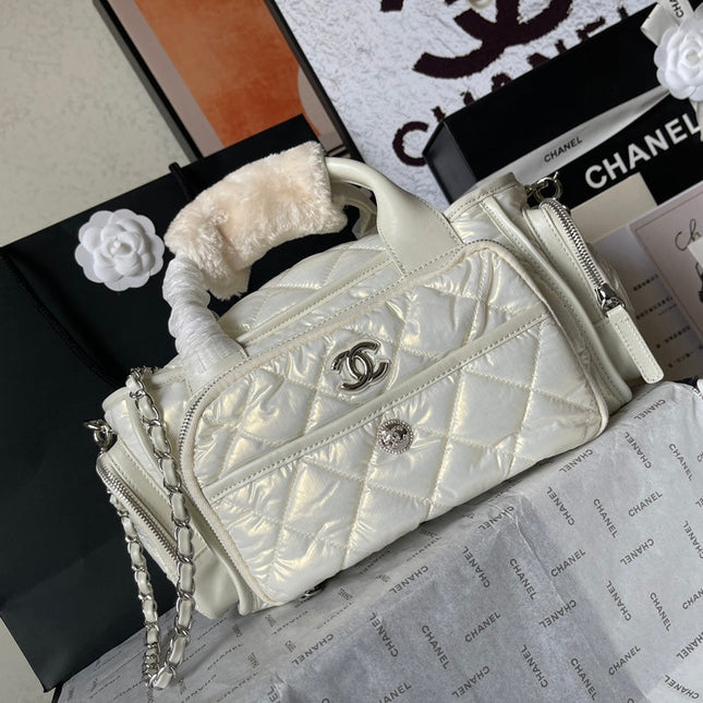 CC LARGE 35 BOWLING BAG IN WHITE CALFSKIN