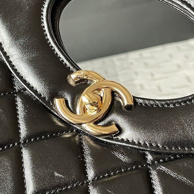 CC MEDIUM 36 SHOPPING BAG IN BLACK CALFSKIN