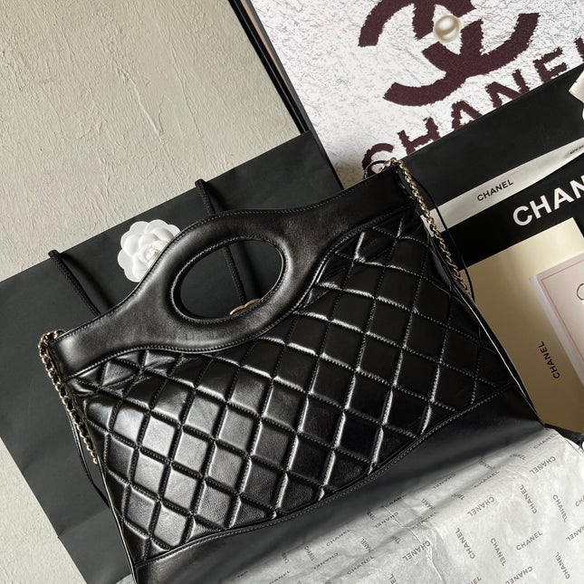 CC MEDIUM 36 SHOPPING BAG IN BLACK CALFSKIN