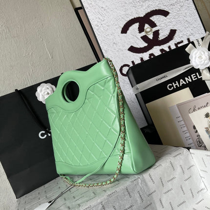 CC MEDIUM 36 SHOPPING BAG IN GREEN MINT CALFSKIN