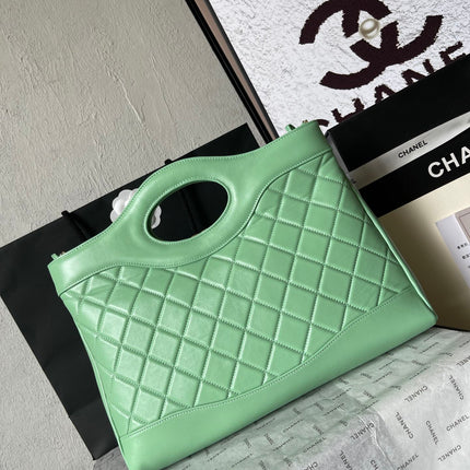 CC MEDIUM 36 SHOPPING BAG IN GREEN MINT CALFSKIN