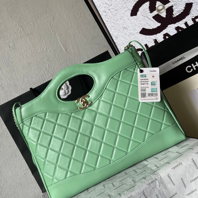 CC MEDIUM 36 SHOPPING BAG IN GREEN MINT CALFSKIN