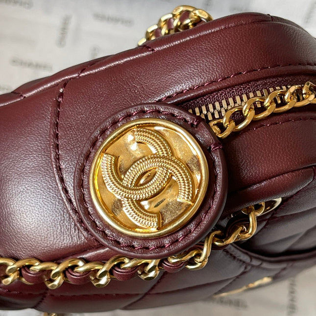 CAMERA BAG 18 IN BUCCANEER RED QUILTED LAMBSKIN DOUBLE C GOLD COIN