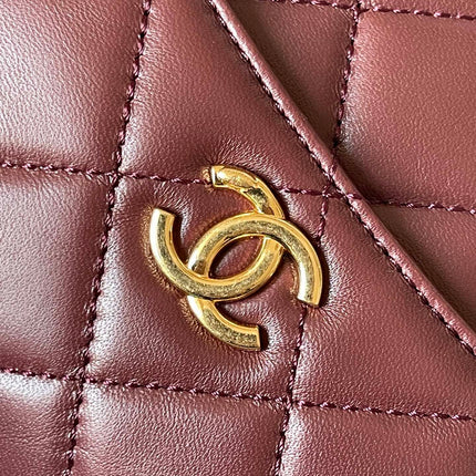 CAMERA BAG 18 IN BUCCANEER RED QUILTED LAMBSKIN DOUBLE C GOLD COIN