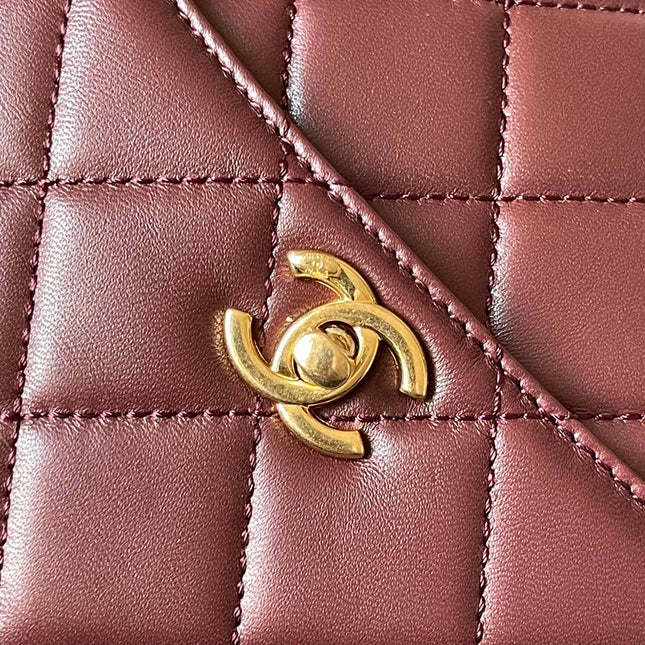 CAMERA BAG 24 IN BUCCANEER RED QUILTED LAMBSKIN DOUBLE C GOLD COIN