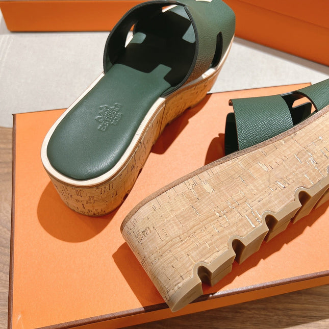 HM 25S HIGH WEDGE SANDALS IN DARK MOSS GREEN LAMBSKIN STYLE 32