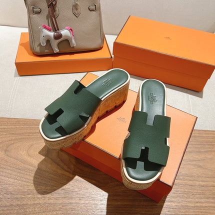 HM 25S HIGH WEDGE SANDALS IN DARK MOSS GREEN LAMBSKIN STYLE 32