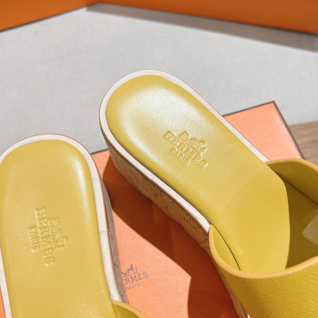 HM 25S HIGH WEDGE SANDALS IN DARK YELLOW LAMBSKIN STYLE 27