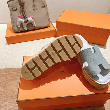 HM 25S HIGH WEDGE SANDALS IN LIGHT GREY LAMBSKIN STYLE 13