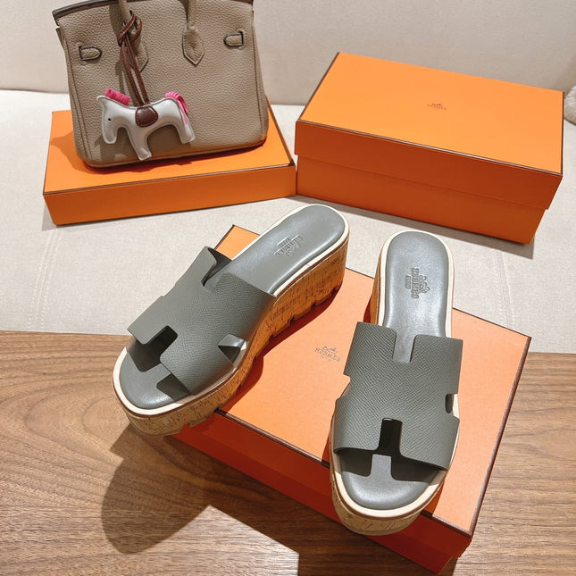 HM 25S HIGH WEDGE SANDALS IN LIGHT GREY LAMBSKIN STYLE 9