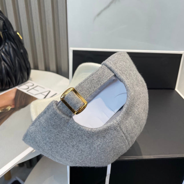 BASEBALL CAP MODEL 652410 IN WHITE AND GRAY FELTED FABRIC