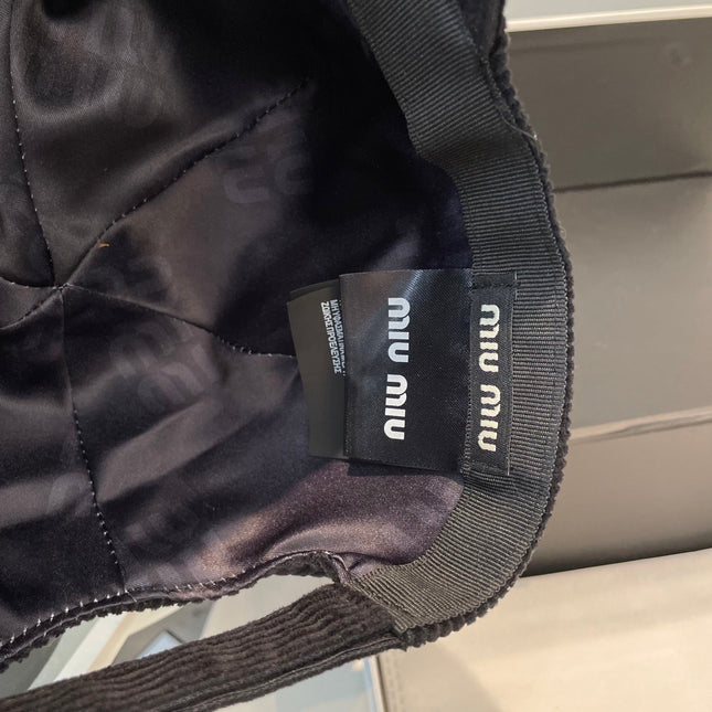 MM BASEBALL CAP IN BLACK VELVET
