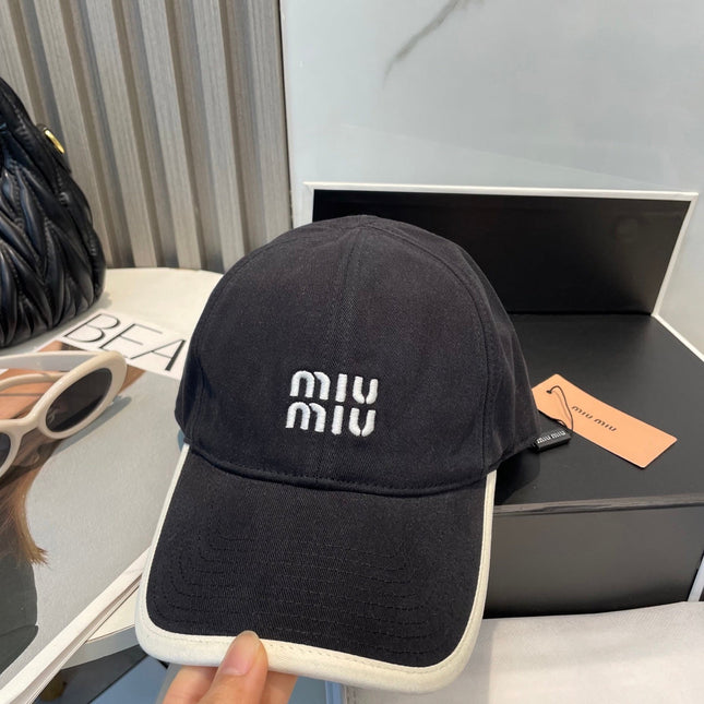 MM BASEBALL CAP IN BLACK AND WHITE FABRIC STYLE 2