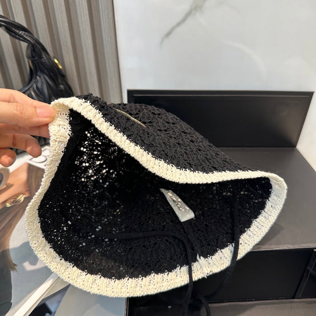 BUCKET HAT MODEL 652271 IN BLACK AND WHITE CROCHET