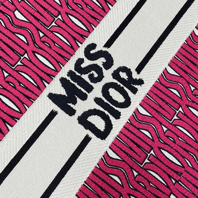 MISS LARGE TOTE 42 IN MAGENTA PURPLE CANVAS