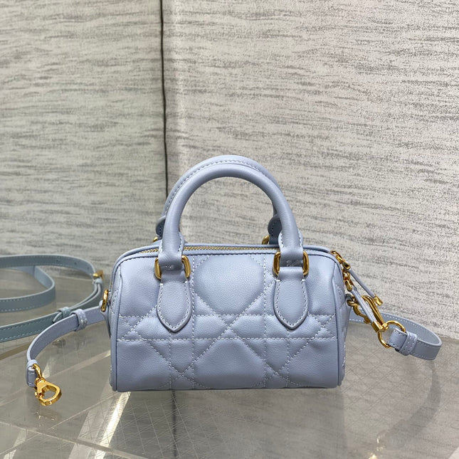 GROOVE MINI 17 BAG IN LIGHT BLUE LAMBSKIN