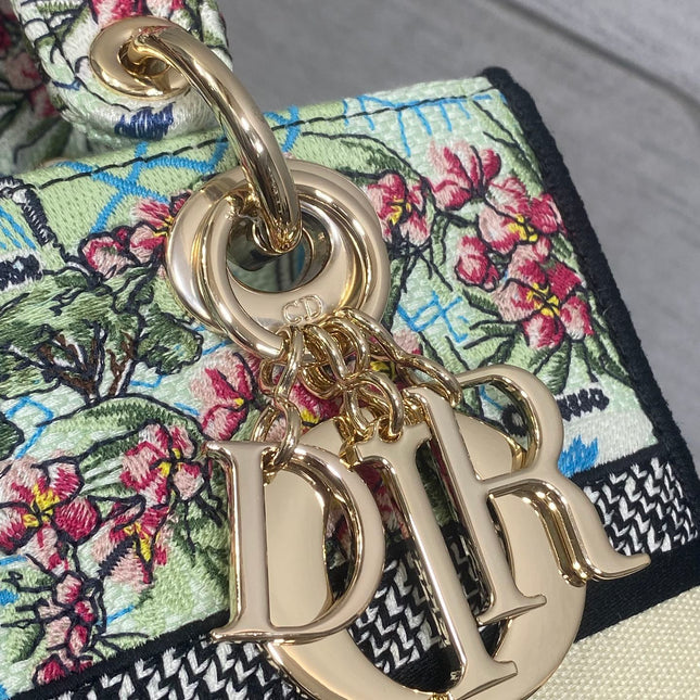 DIOR 25S SMALL LADY D-LITE BAG 24 IN BLUE AND WHITE CANVAS FLORAL EMBROIDERY