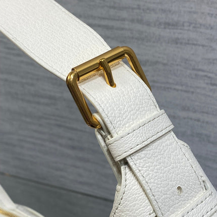 DIOR 25S SMALL VOYAGE BAG 23 IN IVORY FLAT MACROCANNAGE GRAINED CALFSKIN