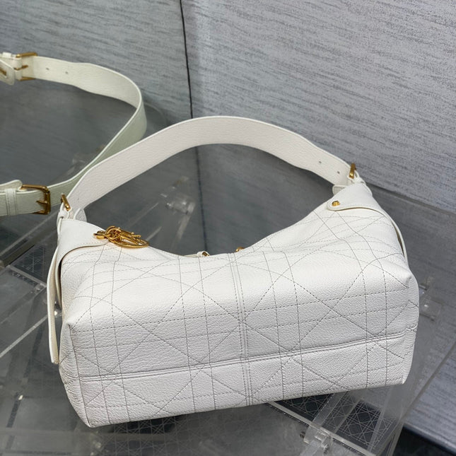 DIOR 25S MEDIUM VOYAGE BAG 28 IN IVORY FLAT MACROCANNAGE GRAINED CALFSKIN